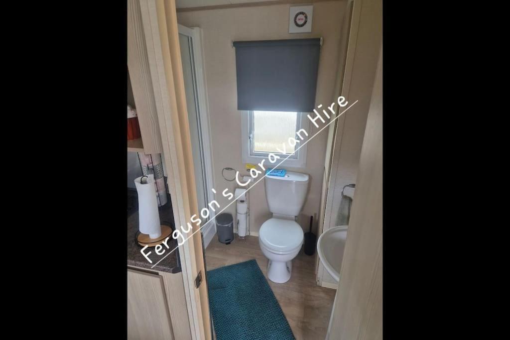 Whitehouse Leisure Park Hotel Kinmel Bay Bagian luar foto